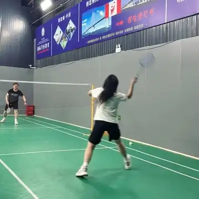 梁梓铭